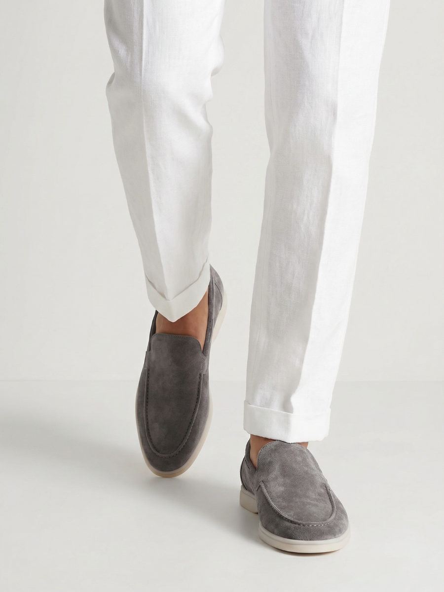 Graue Yacht-Loafer