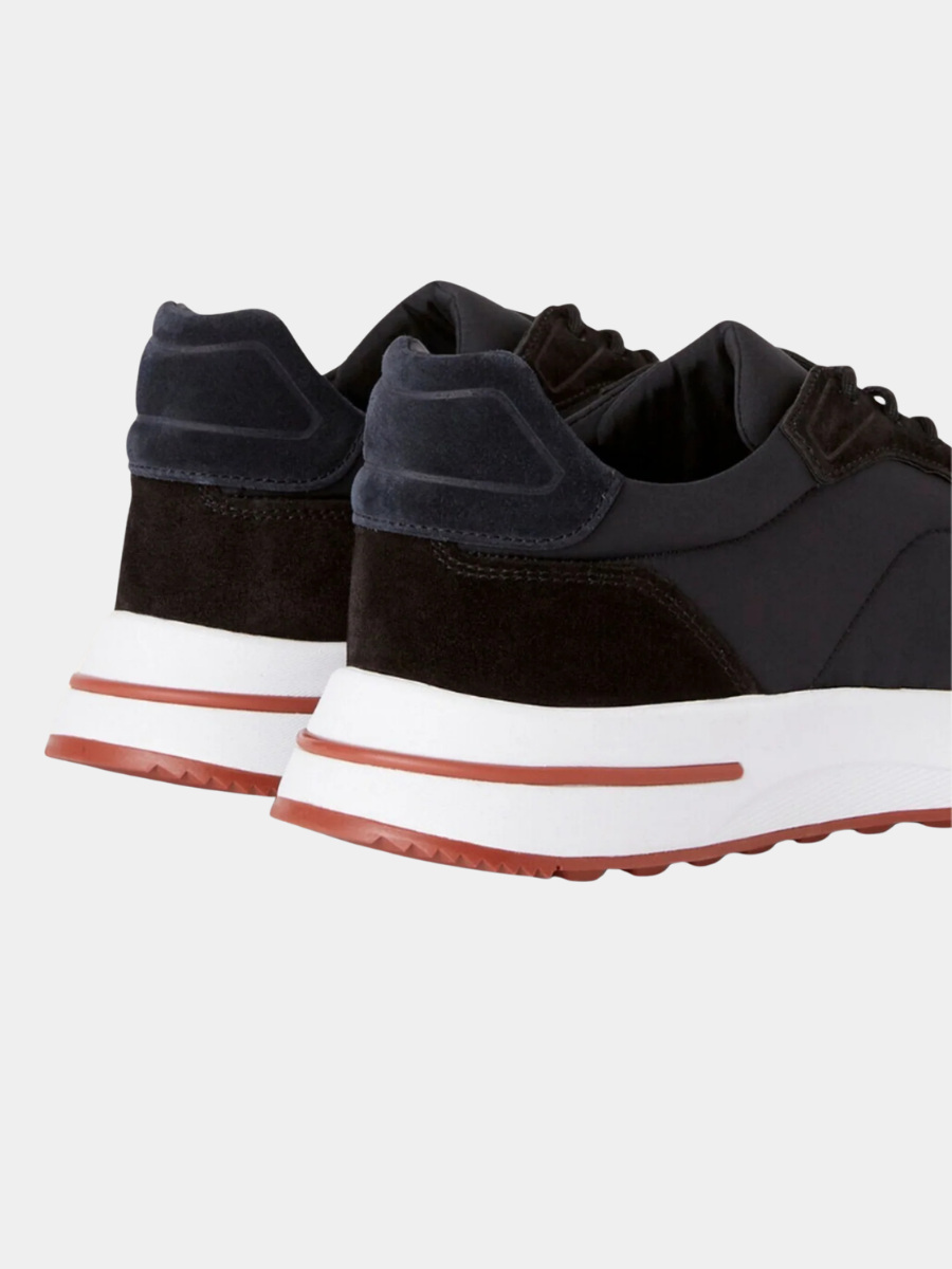 Schwarze Ravello Trainer